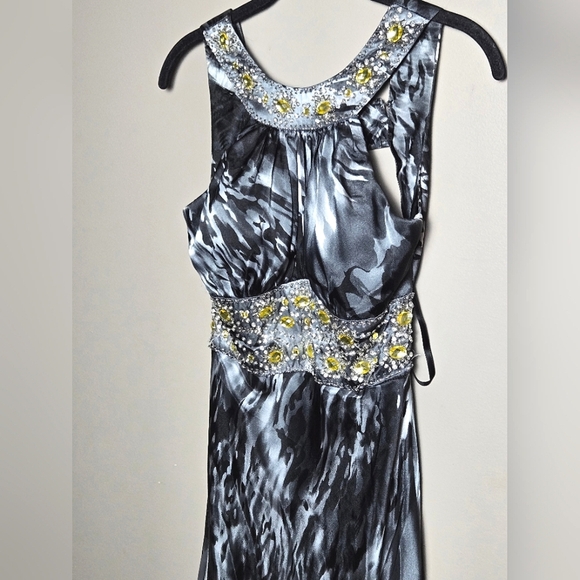 Vintage Y2K Dresses By Deb Glam Foral Embellished Open Back Maxi Gown, Size 5/6 - Picture 2 of 5